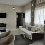 Stylish Modern Flat In Pyrgos Near Olympia *