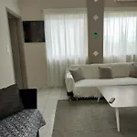 Stylish Modern Flat In Pyrgos Near Olympia Apartman *