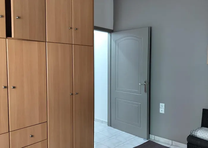 Апартаменты Stylish Modern Flat In Pyrgos Near Olympia Пиргос